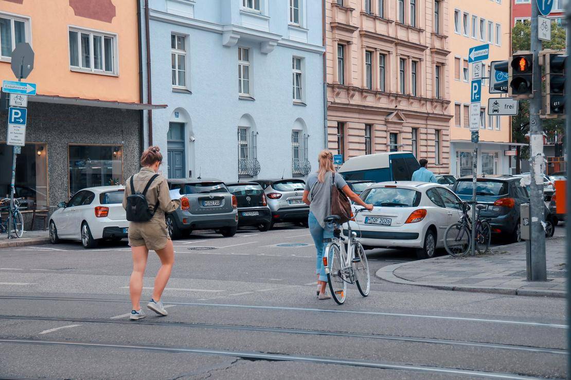 奥迪r8新能源版,奥迪r8新能源