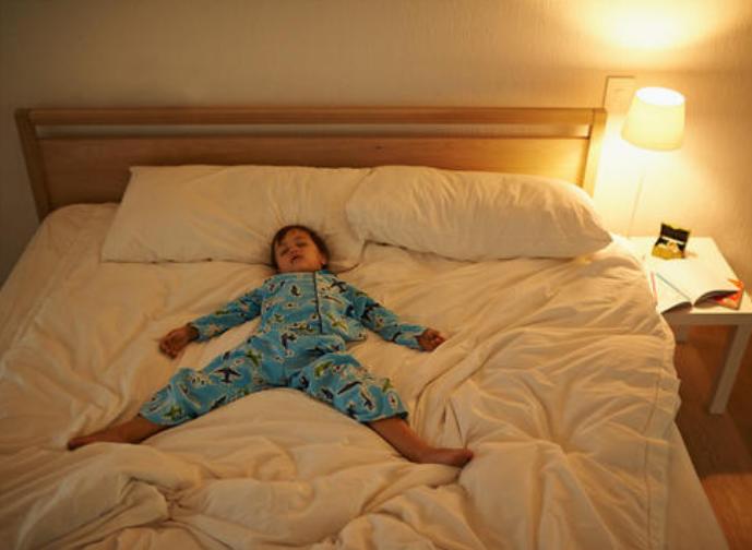 宝宝不爱盖被子是怎么回事,不知道帮宝宝盖被子怎么办