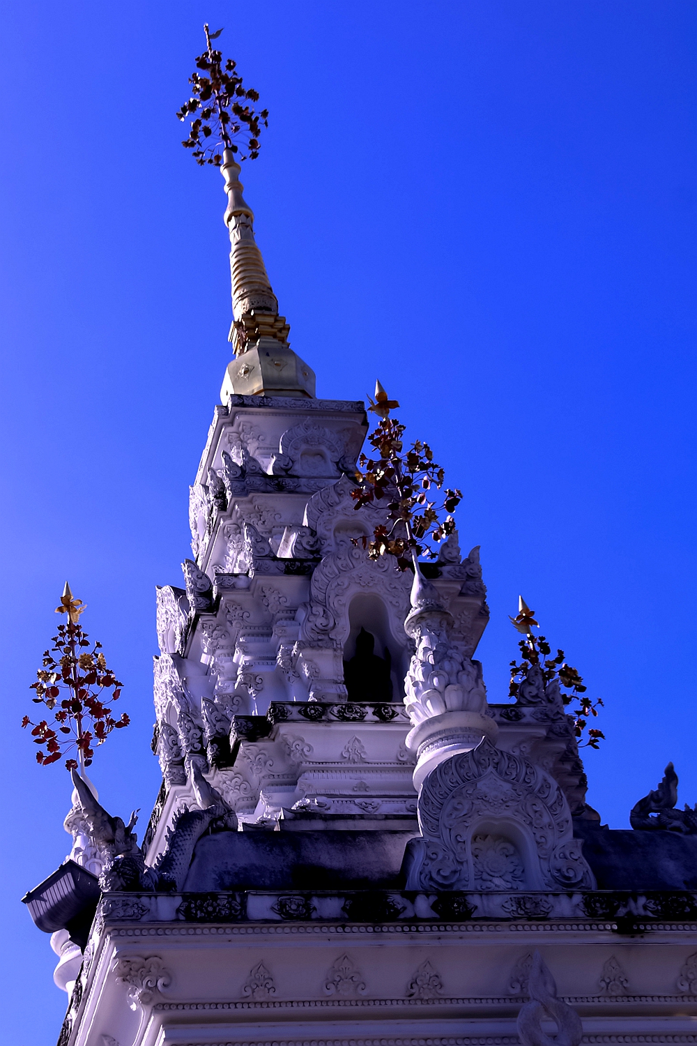 拜了佛许了愿要还吗,拜了四面佛没变化