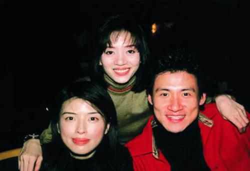 罗美薇是罗明珠吗,罗明珠葬礼罗美薇