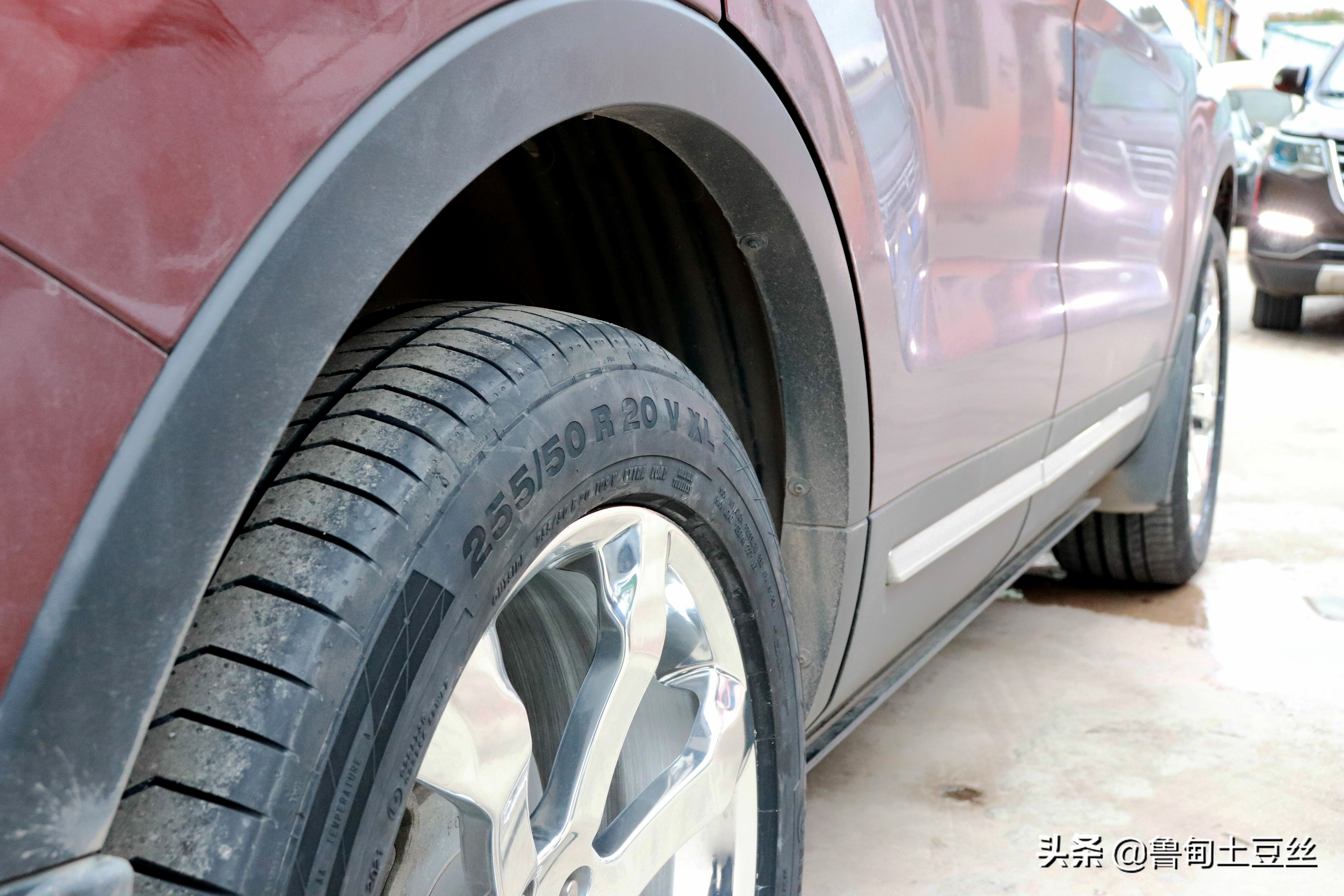 「毂锐驰」舒适操控乐趣兼备—进口探险者改装劲风驰轮胎静音棉