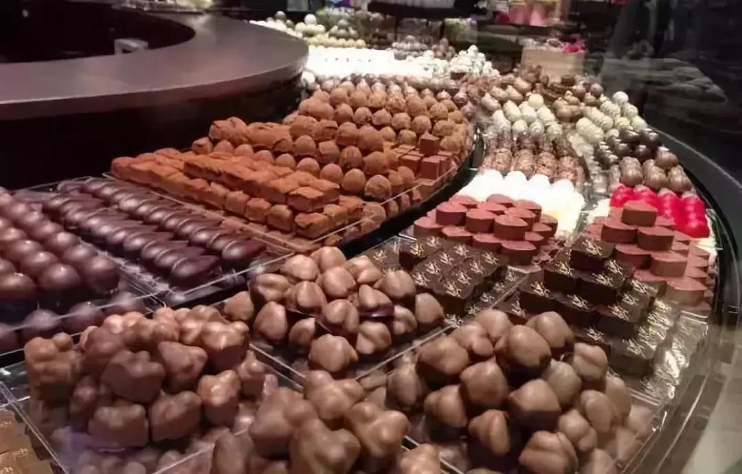 一般在免税店都买什么,免税店怎么买比较划算