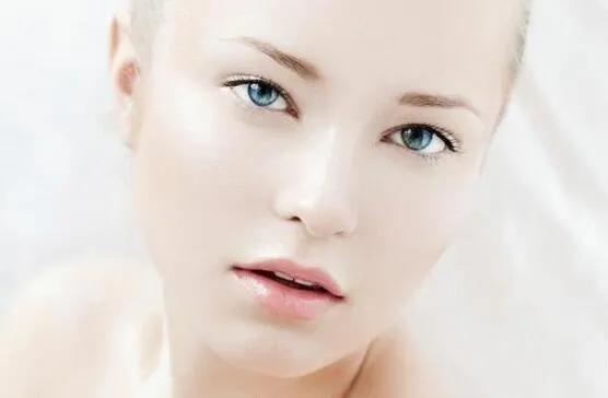 羡慕别人的皮肤好吗,羡慕白皮肤