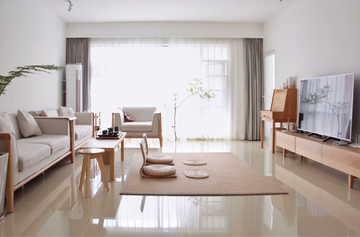 无阳台客厅装修88平米,无阳台轻奢风装修三室两厅实景