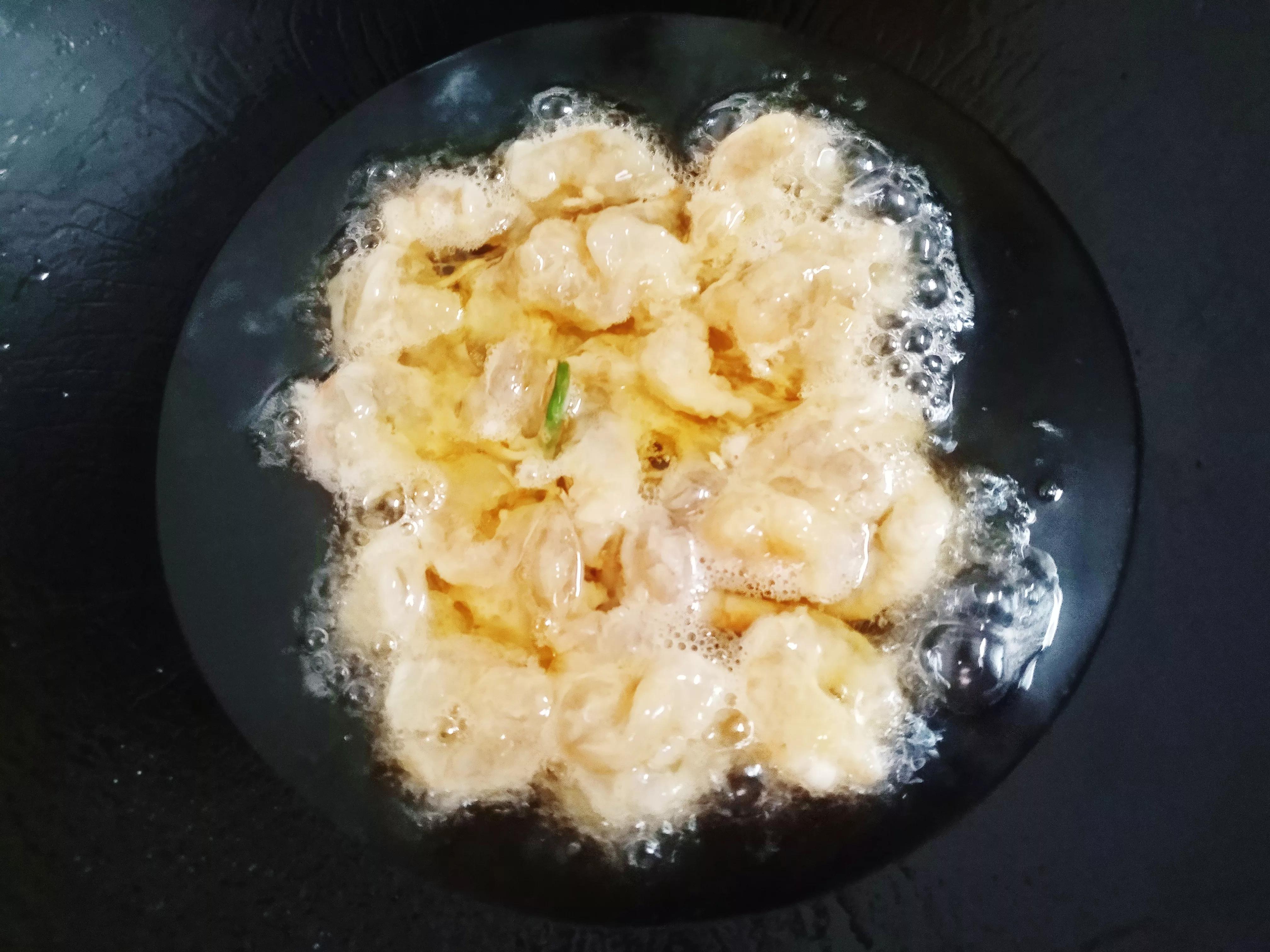 中秋节将至，记得给家人做道“球”，钙含量丰富，寓意团圆不分离