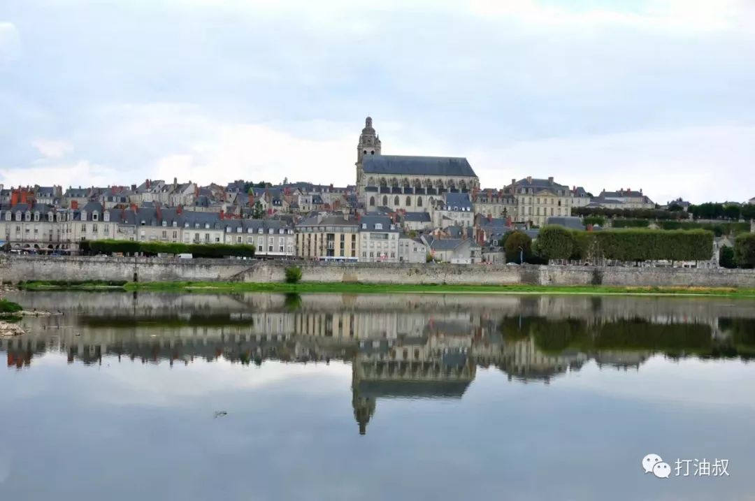 卢瓦尔河谷古堡之旅 (法国卢瓦尔河谷后花园)