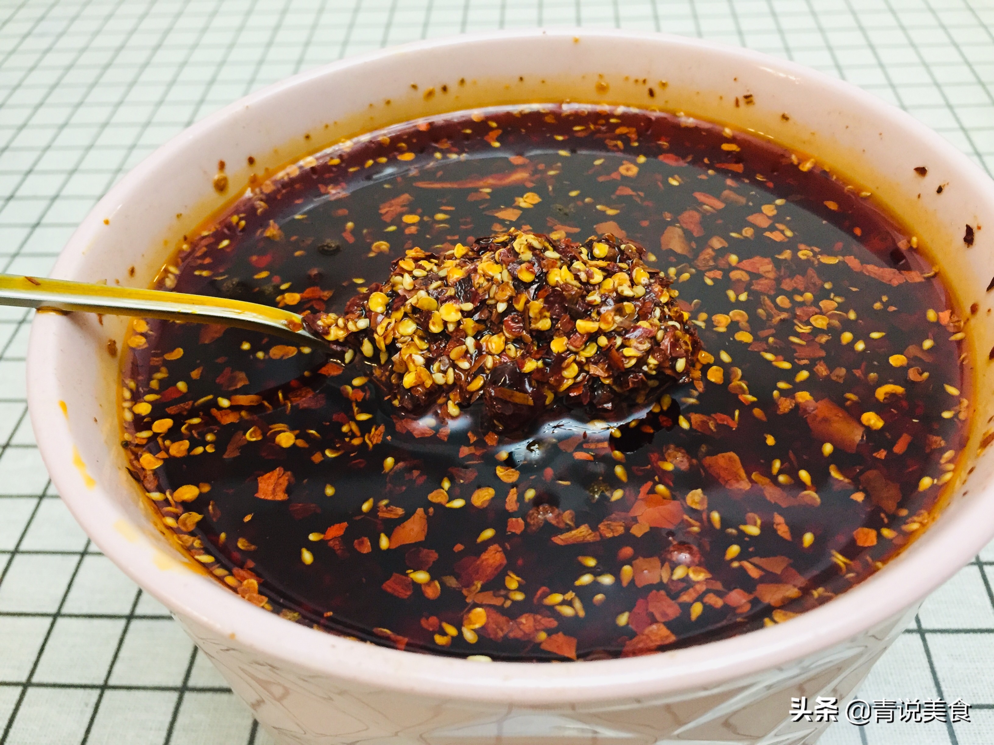 怎样做红油辣子更香,红油辣子怎么做才红