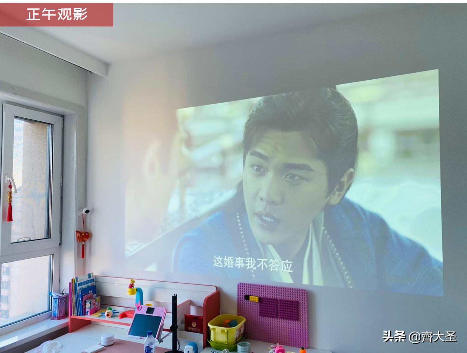 坚果j10投影仪可以看直播,坚果j10智能投影仪家用推荐