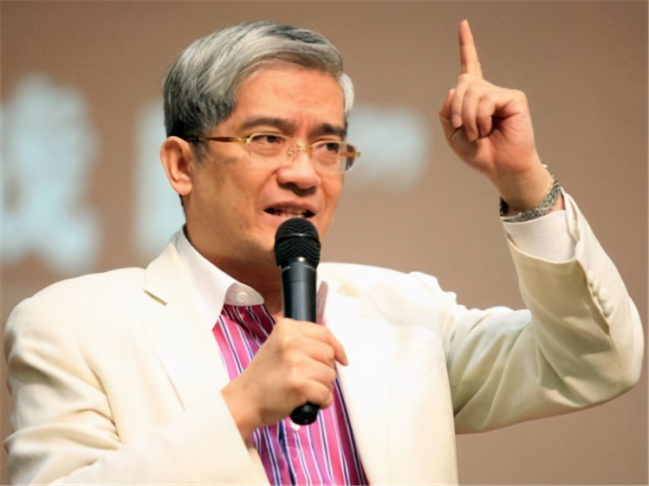 郎咸平说保险骗局完整版,郎咸平说保险上当