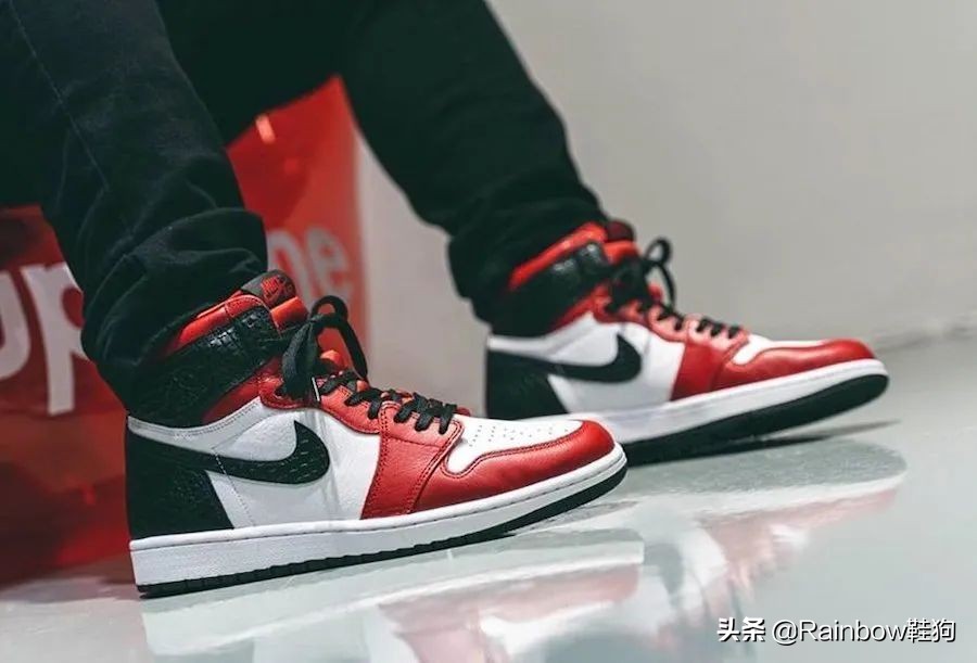 aj1芝加哥ow的鞋标真的容易断吗,aj1蛇纹芝加哥女款和男款包边