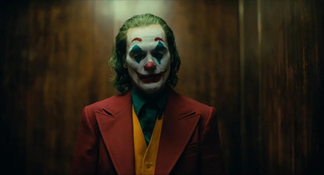 美到让人窒息的配色,众所期待下一句怎么接