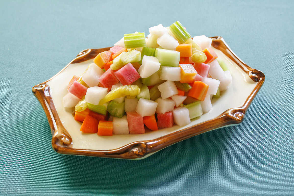 做泡菜别太酸,三步就能泡出好吃的四川泡菜