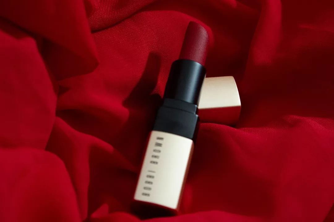 秋冬必备的雾面哑光口红，易烊千玺为你选好了