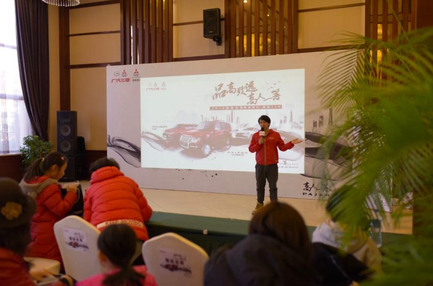 19款帕杰罗中规尊贵越野版,2020款帕杰罗3.0金标试驾