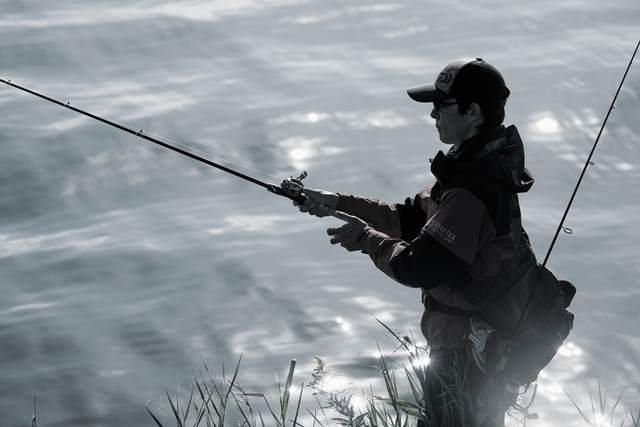 新手路亚竿怎么选避坑,钓友公认十款性价比高的路亚鱼竿