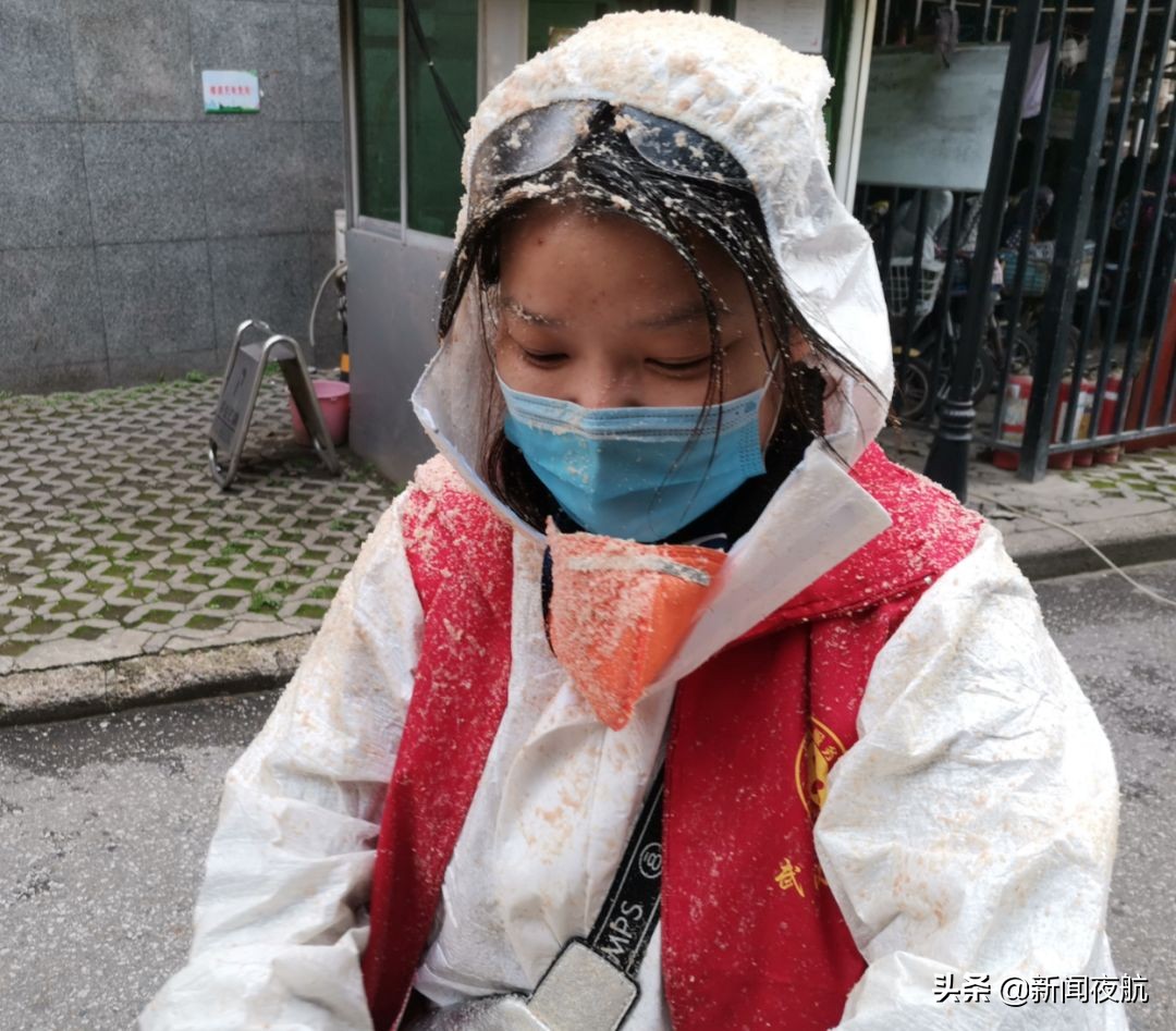 每切一块冻猪肉,就像下了一场猪肉味儿的雪……