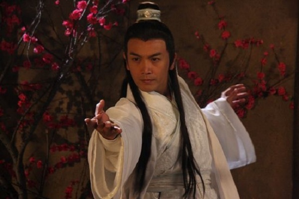 谁的白发造型惊艳到你了,首次大胆尝试白发造型