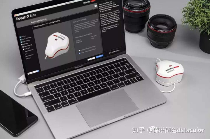 从挑战123,谈一谈显示器的标准亮度