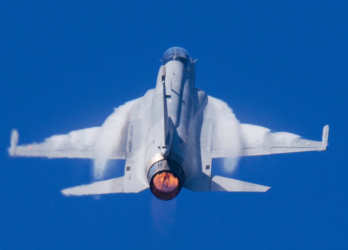 猛砸6.6亿刀！南美大国下血本买战斗机，枭龙或将迎来下一个客户