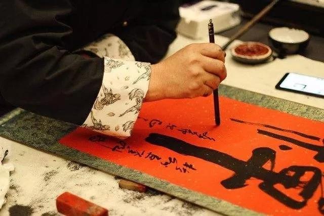 草根书法家叶根友，写了中国“梦”，马云电影《功守道》由他题字