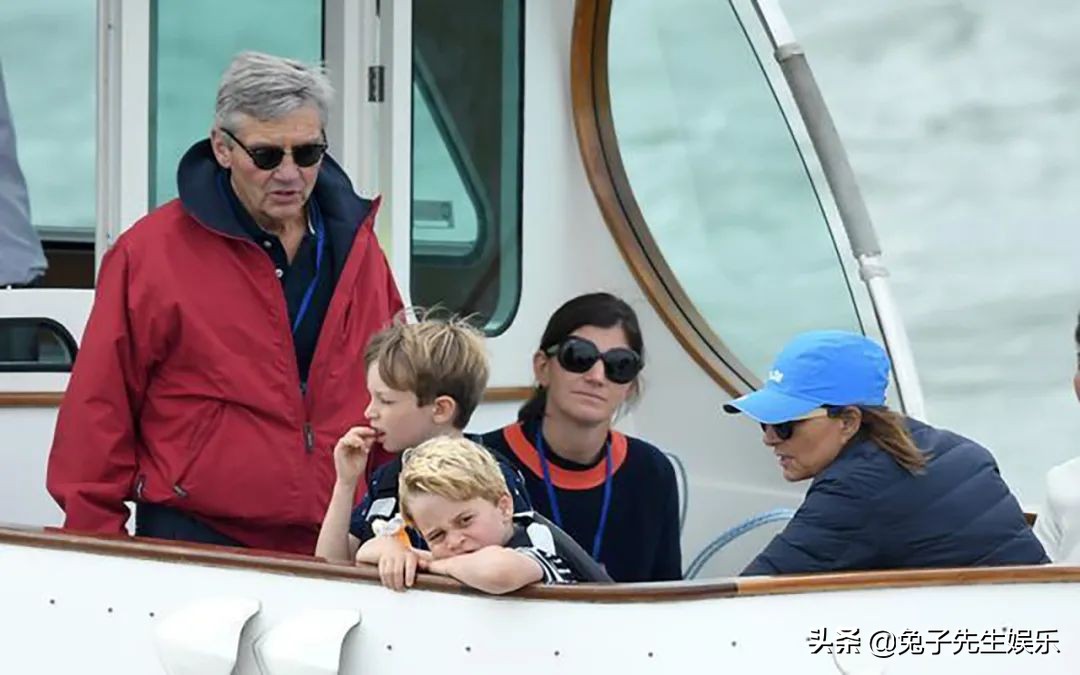 乔治小王子和卡米拉,小乔治为什么不和谢尔顿联系