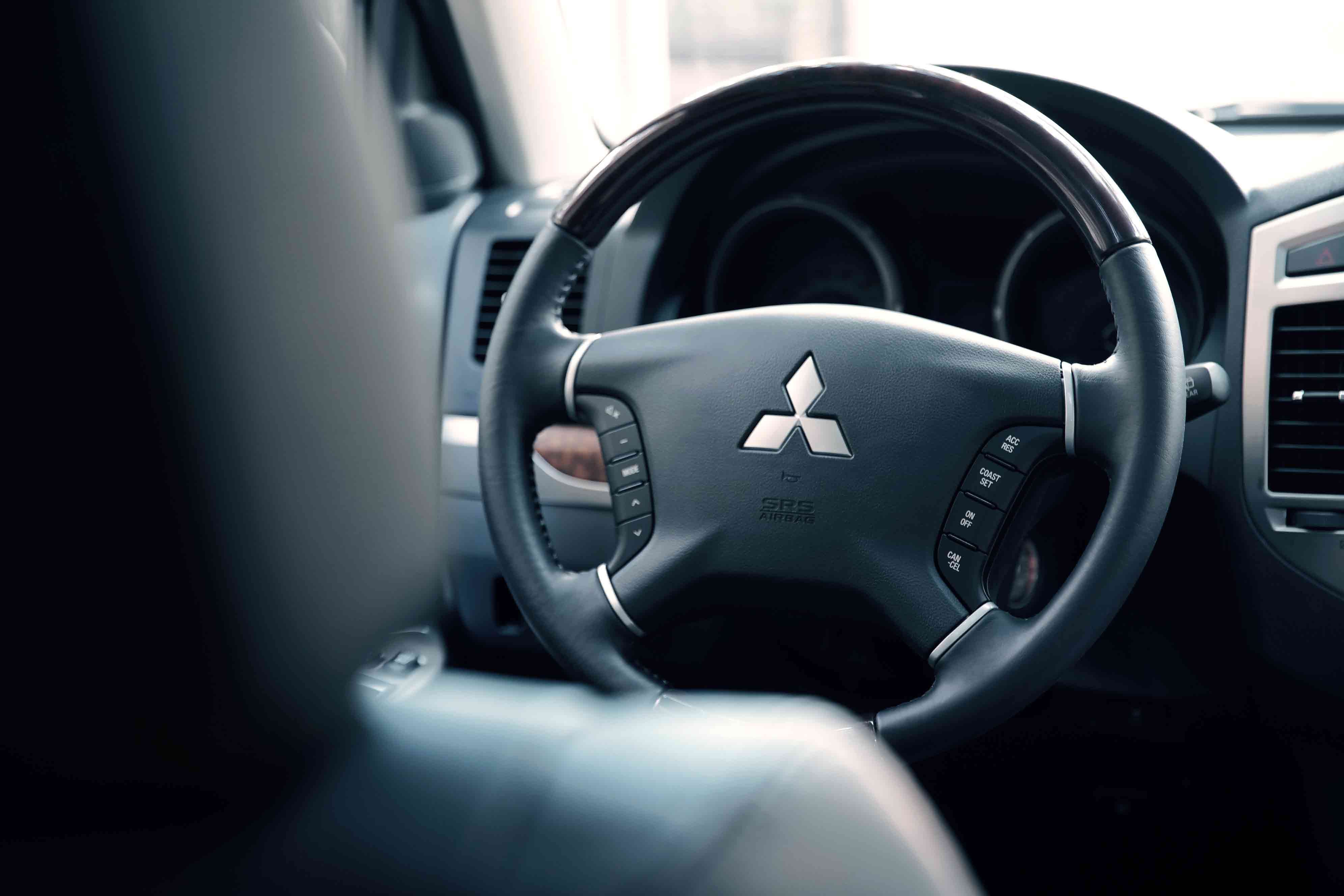 越野性能不输普拉多,帕杰罗和普拉多越野对比