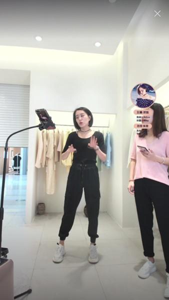 一天卖几千件衣服,一天卖了1800件的连衣裙