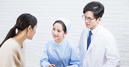 儿童丧失视力，或许是视网膜母细胞瘤在作祟，治疗方法有哪些？