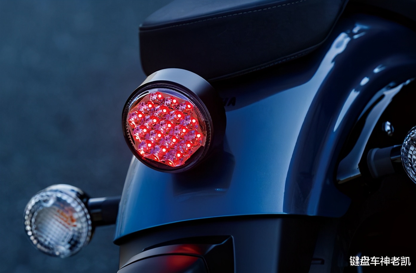 雅马哈BOLT更新2021款，和同为“日式太子”的CM1100你选谁？