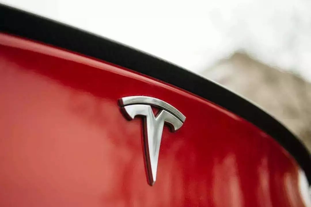 你好特斯拉,你好特斯拉怎么打开