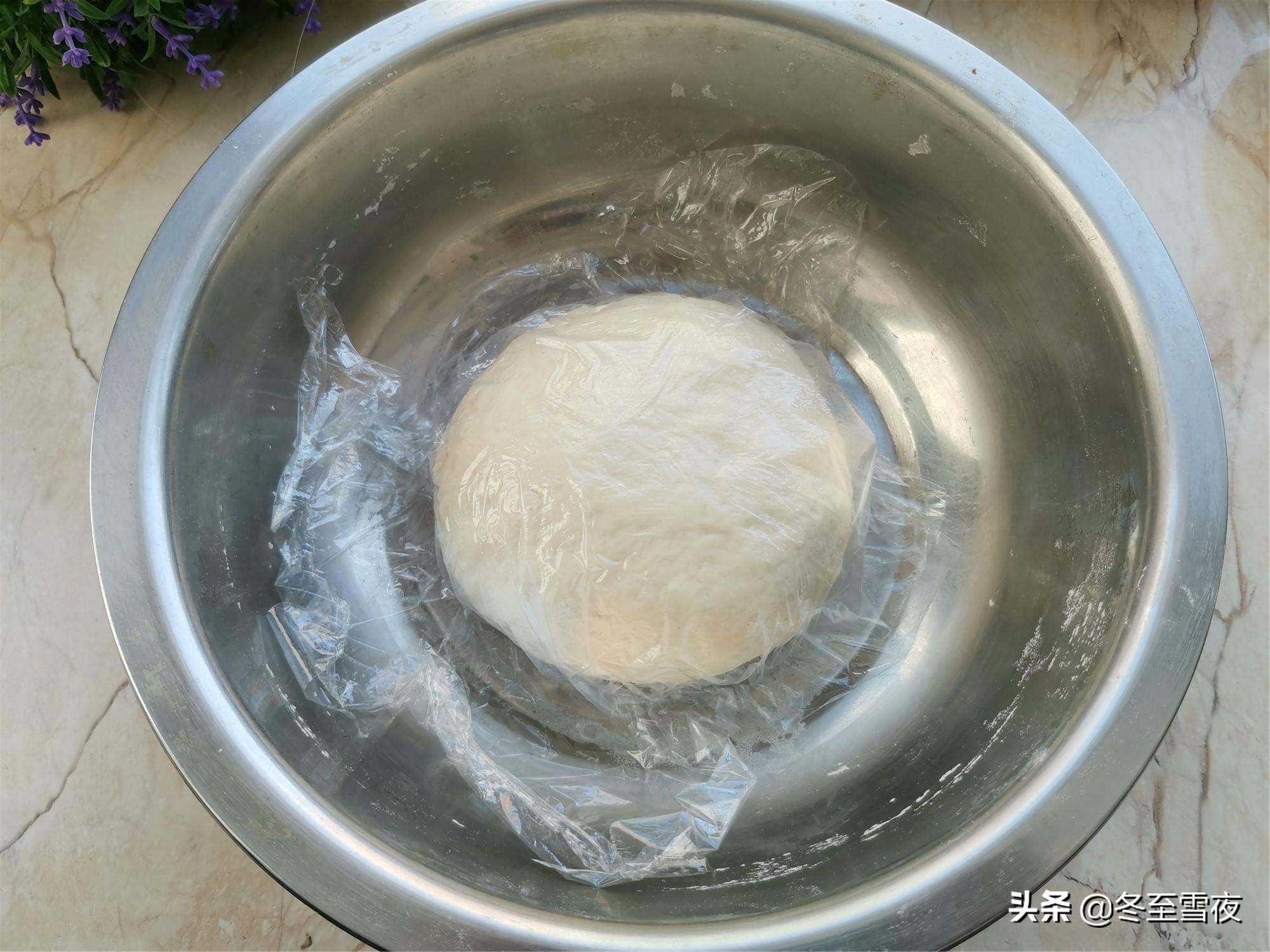 怎么样做面条柔软又劲道,自己在家擀面条怎么做筋道好吃