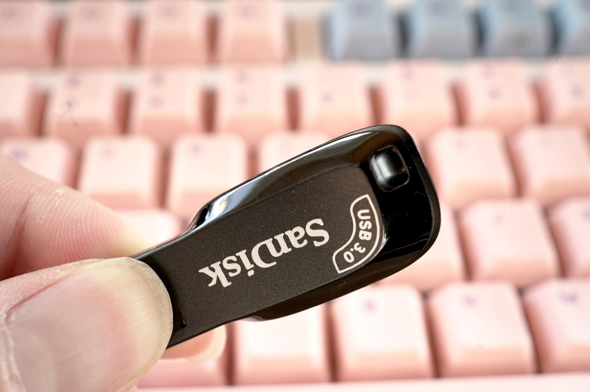 闪迪256gu盘哪款好,不足百元