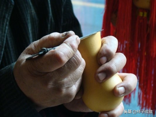 手工雕刻蝈蝈葫芦,圆形蝈蝈葫芦的制作方法