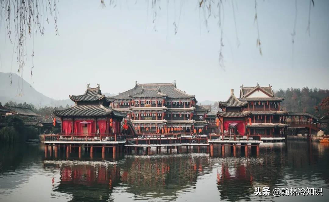 吃喝轰趴点外卖，逛街购物上*楼青**，看宋朝人的晚上有多会玩