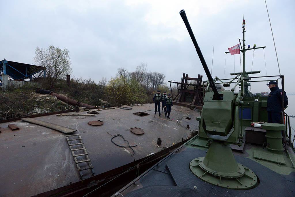 塞尔维亚没有海军，却修复了一艘百岁铁甲舰，曾打响一战第一炮