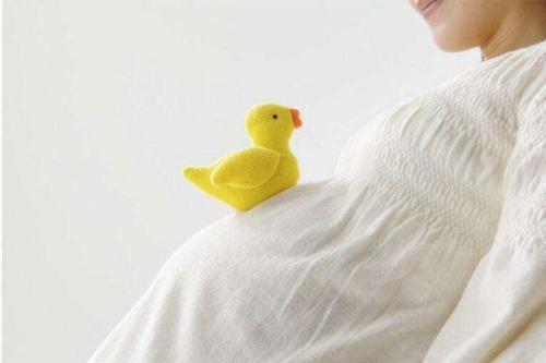 银屑病要孩子前要怎么治疗,得了银屑病可以和孩子一起生活么