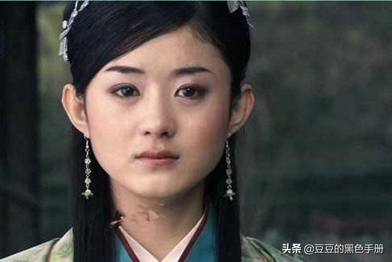 脑门大发际线高的女明星,大脸大脑门秃头女生适合的发型