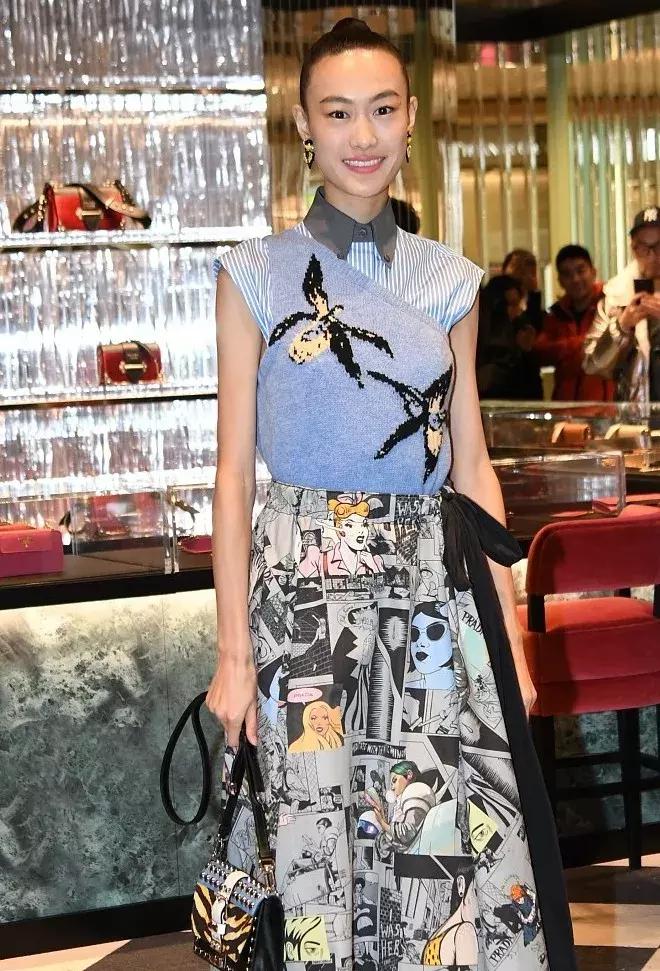 刘雯蕾丝服装,刘雯jennie