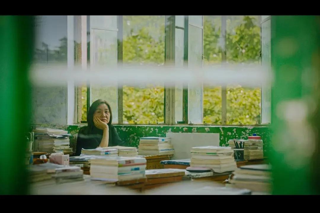 一直游到海水变蓝余华,一直游到海水变蓝台词