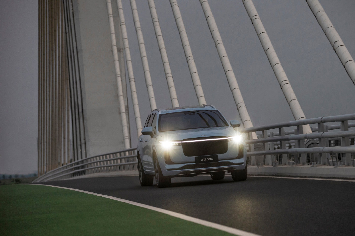 理想onemodely怎么选,理想one和特斯拉modely辅助驾驶