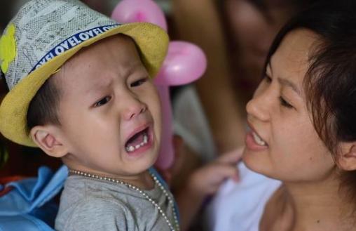 孩子撒谎被父母拆穿然后非常生气,孩子经常撒谎家长应该怎么教育