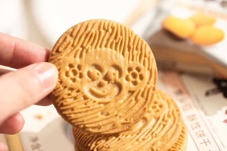 被薇娅直播间榨干零食预算后,写出了这篇测评报告(上)