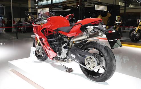 比奔驰S还贵的摩托车是什么样？带你走进2019北京摩托车展