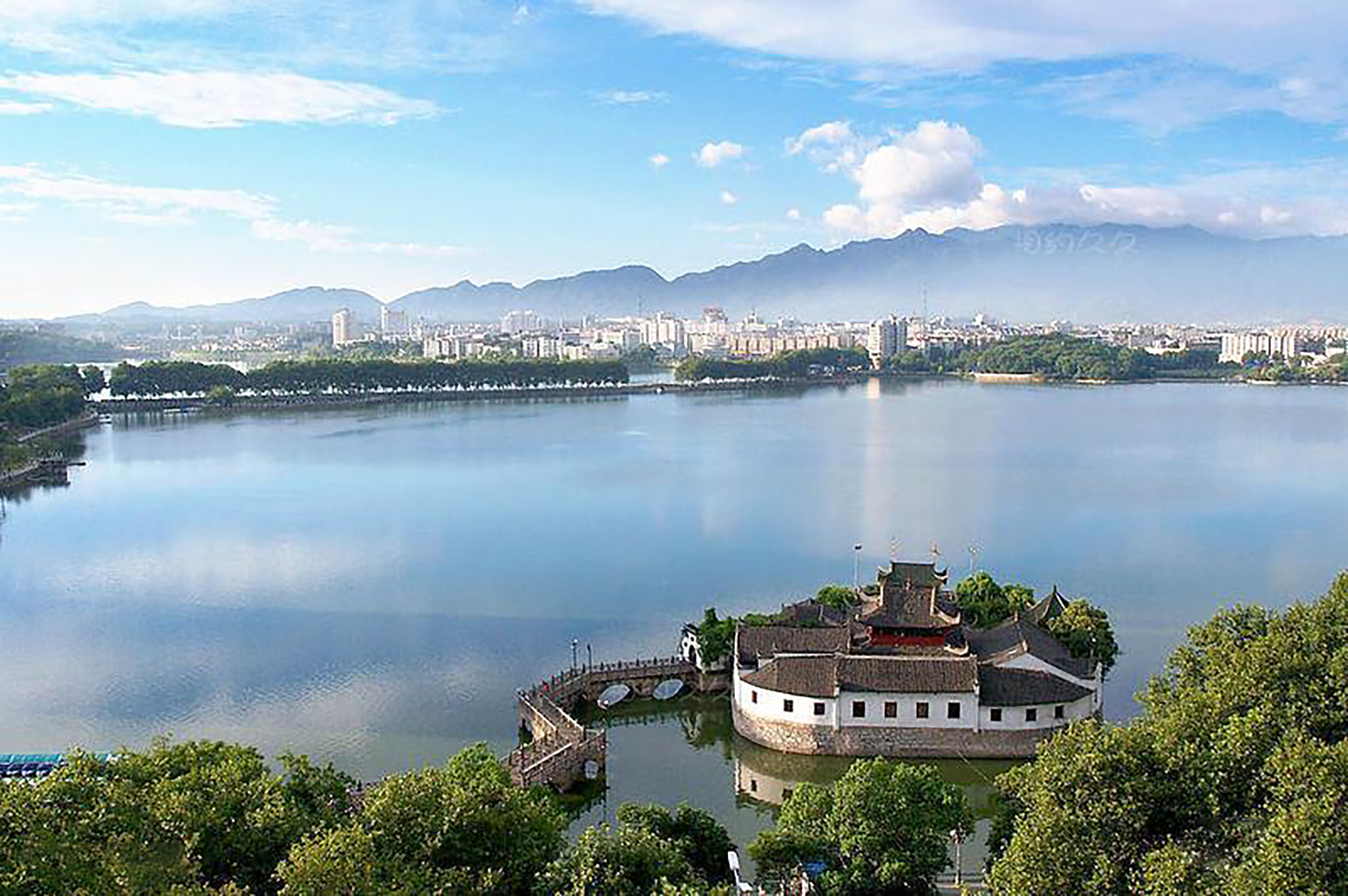 江西省九江城市漂亮吗,江西九江有哪些山