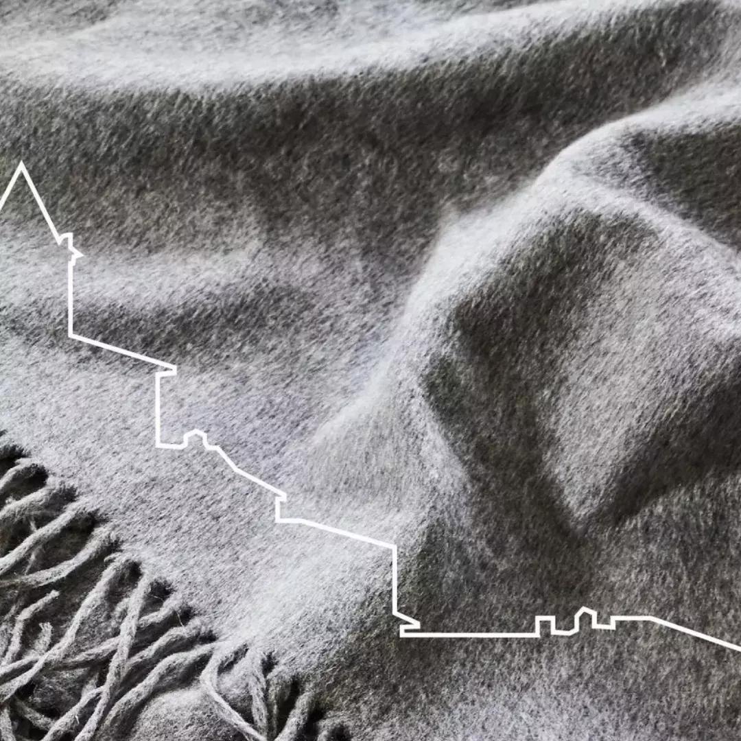 想要冬天穿出高级感,冬天围巾这样系简单又时尚好喜欢