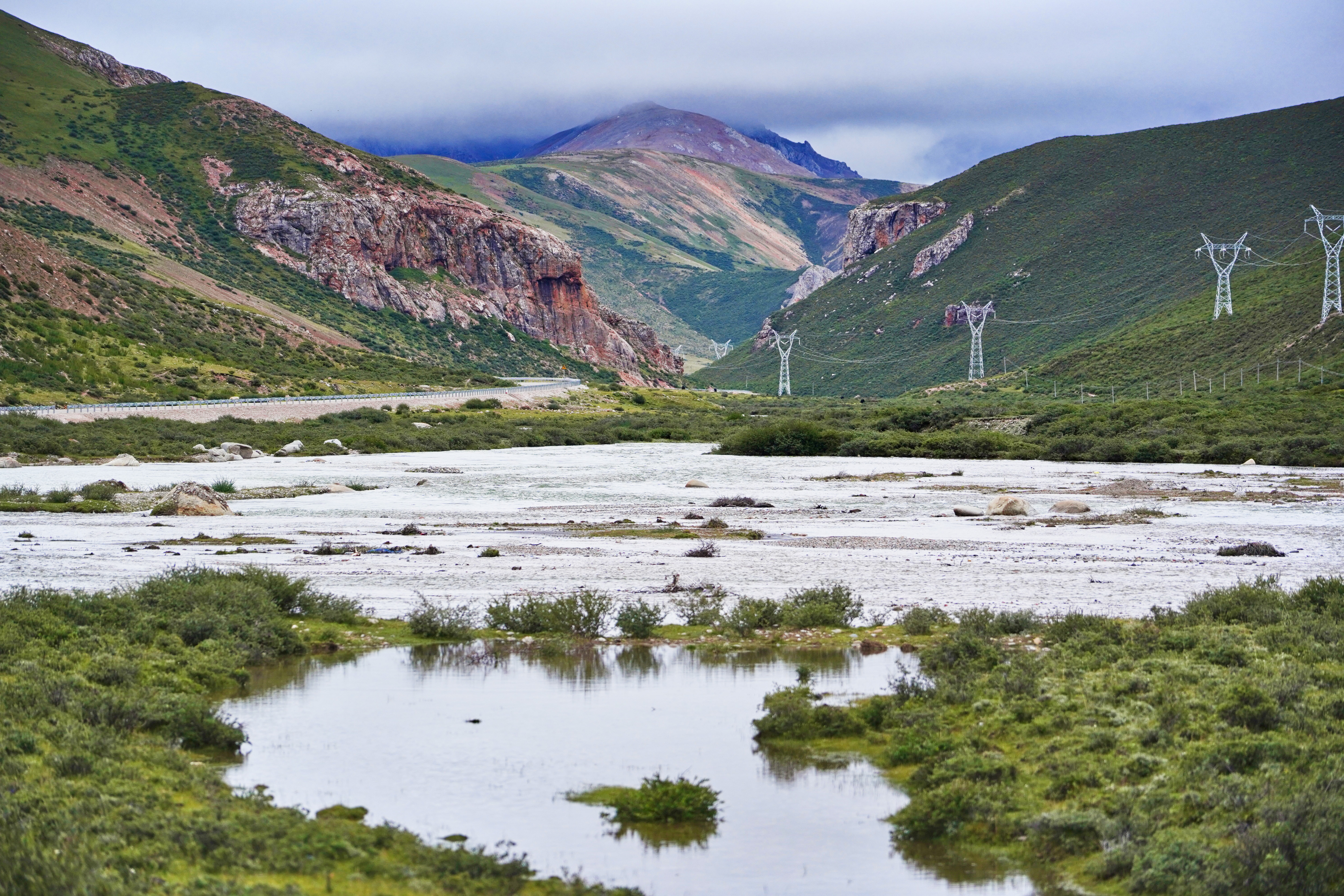西藏昌都然乌湖美景如画,西藏昌都然乌湖景区美景