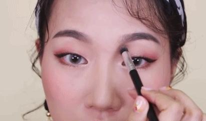 杨紫脸型变美,杨紫鼻基底前后对比