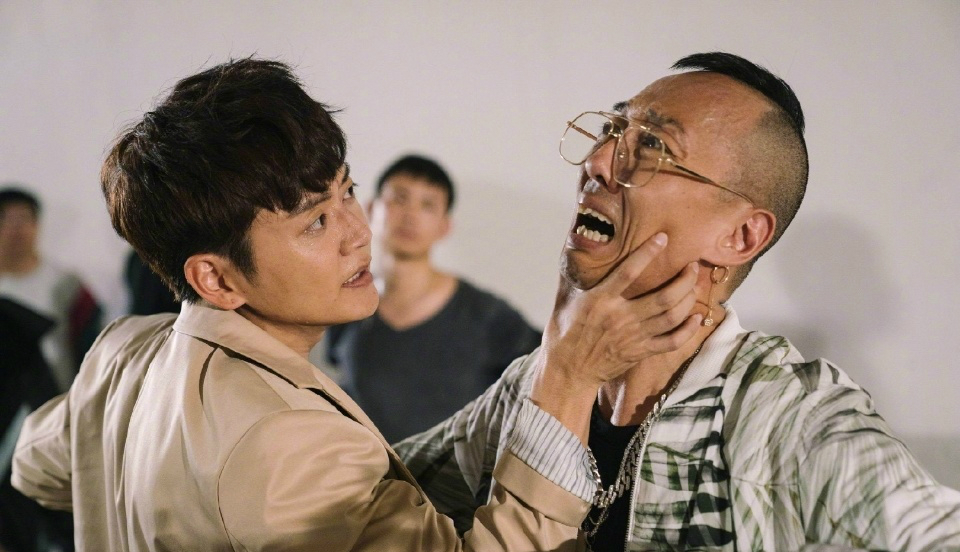 追车枪战*底卧**,调侃杨颖,捣毁*市黑**,《使徒行者3》质量燃炸