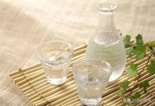 品牌白酒线下有专卖店吗,白酒旗舰店和专卖店哪个便宜