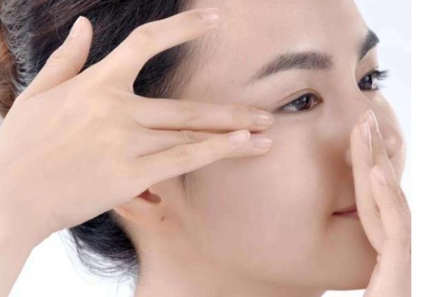 眼霜不是越贵就越好,年轻肌肤适合的眼霜